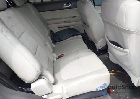 2012 Ford Explorer z USA, uszkodzony, nr VIN 1FMHK7B83CGA29346